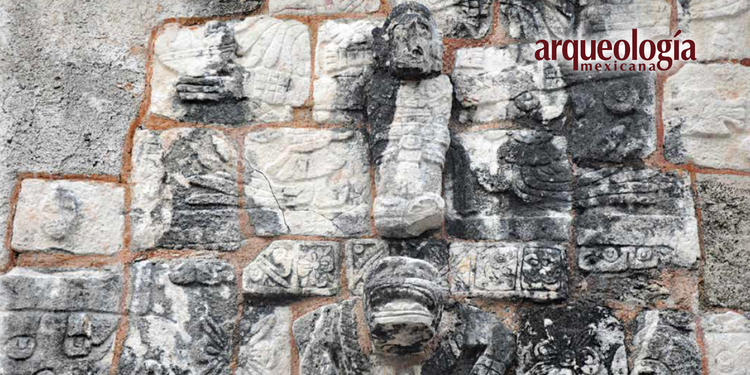 Chichén Viejo: personajes alados y ovogénesis