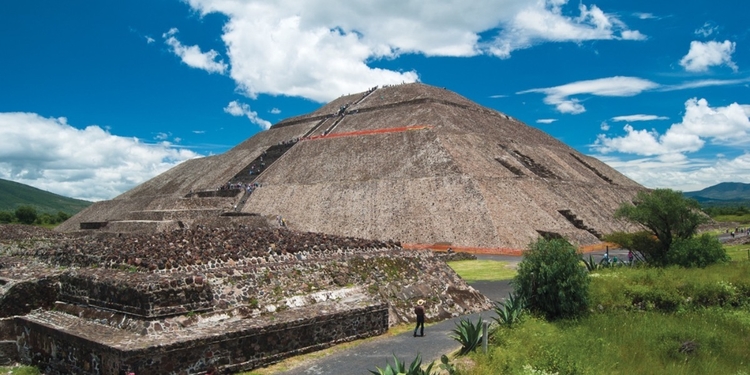 El interior de la Pirámide del Sol en Teotihuacan